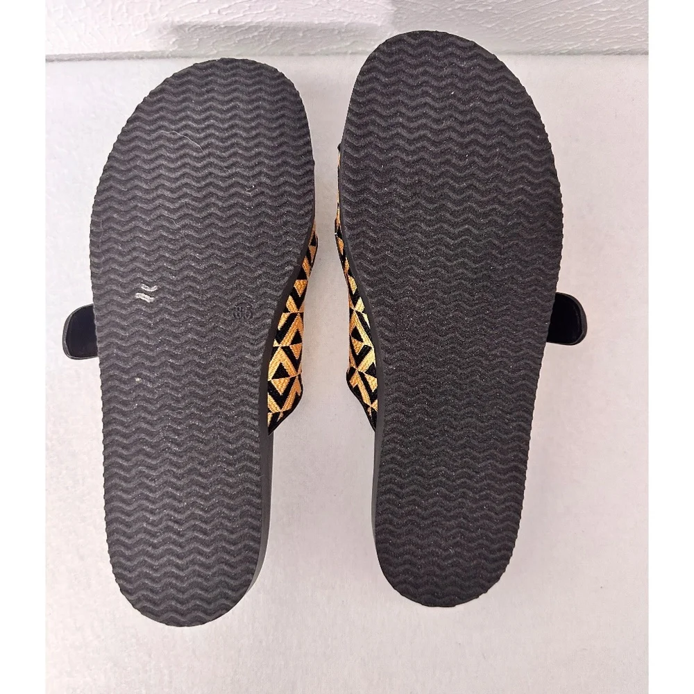 Steve Madden New York Micah Platform Sandal. 8.5